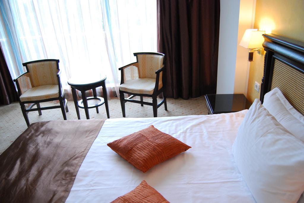 Hotel Zodiac Κονστάντζα Δωμάτιο φωτογραφία