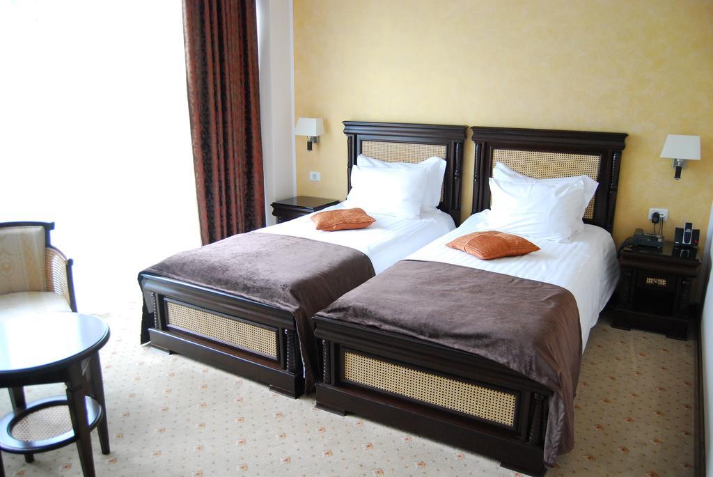 Hotel Zodiac Κονστάντζα Δωμάτιο φωτογραφία